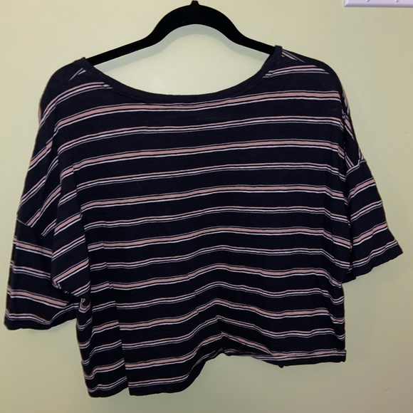 Cropped Striped American Eagle Shirt Size:XL - Picture 3 of 4